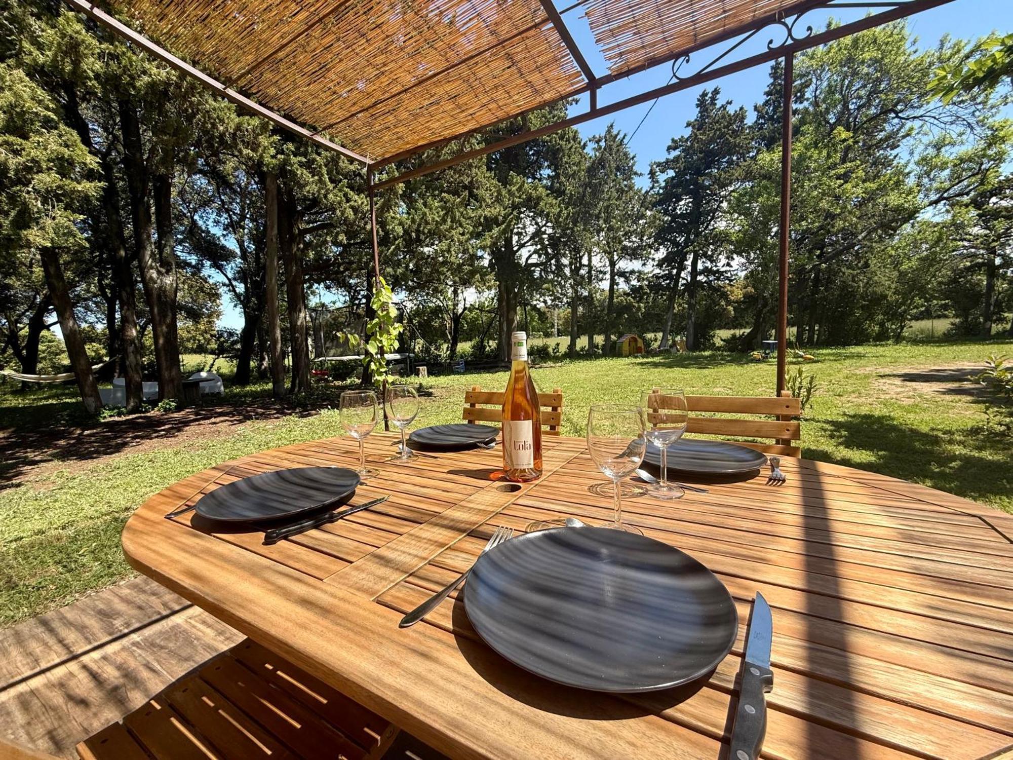 Maisonnette Avec Petite Foret Valréas Exteriör bild